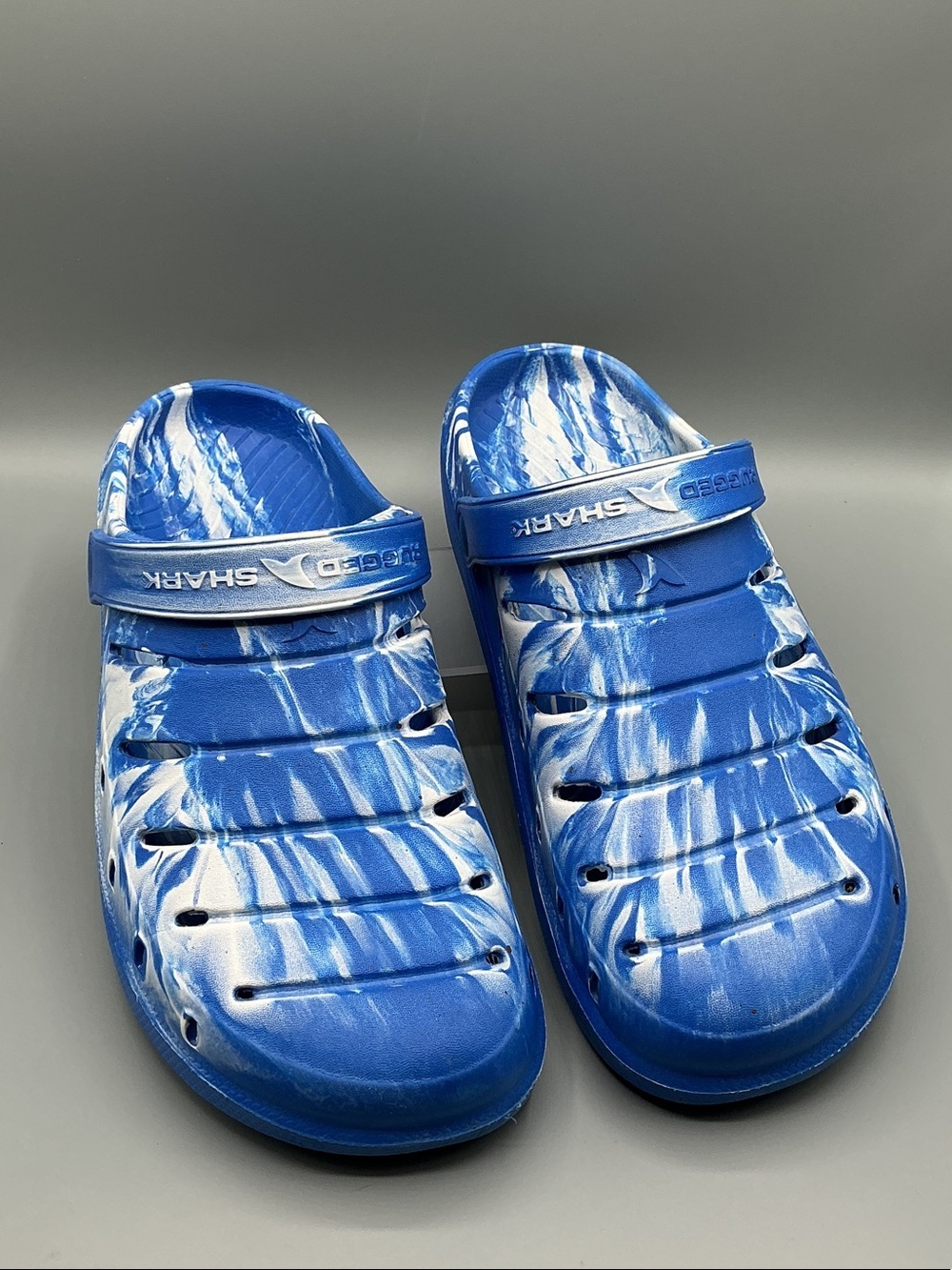 Rugged Shark Blue & White Marbled Slip-On Sandals, men’s size 13